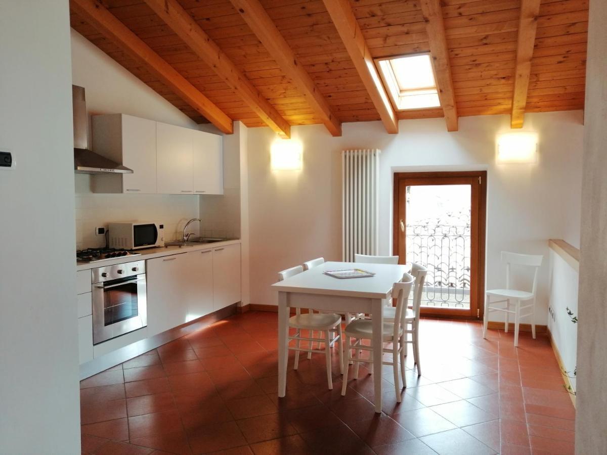 Iseolakerental - Casa Del Pescatore Riva di Solto Exterior photo